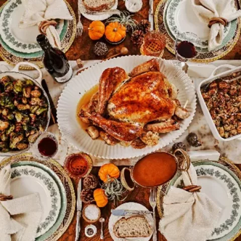 Thanksgiving Made Easy: Preorder, Dine-In, or Savor Our Desserts